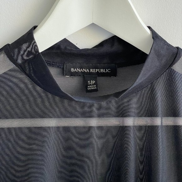 Sheer black top from Banana Republic - Picture 3 of 4